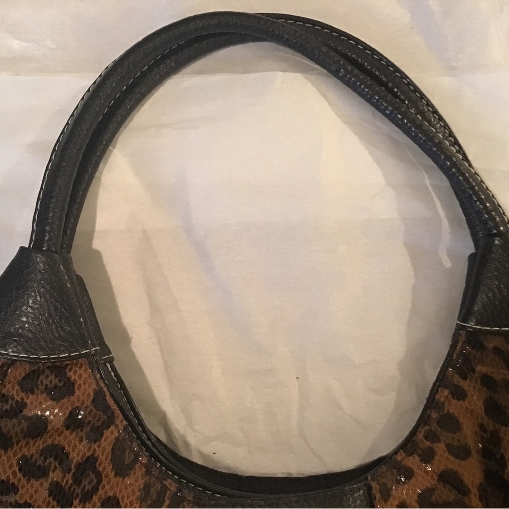 Bueno Leopard Print Purse - Picture 9 of 15